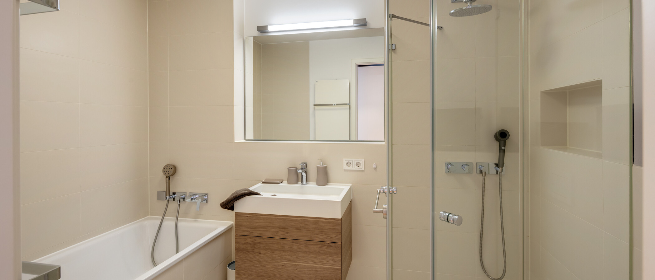 Wohnung München Nymphenburg 01 1. Badezimmer 10628