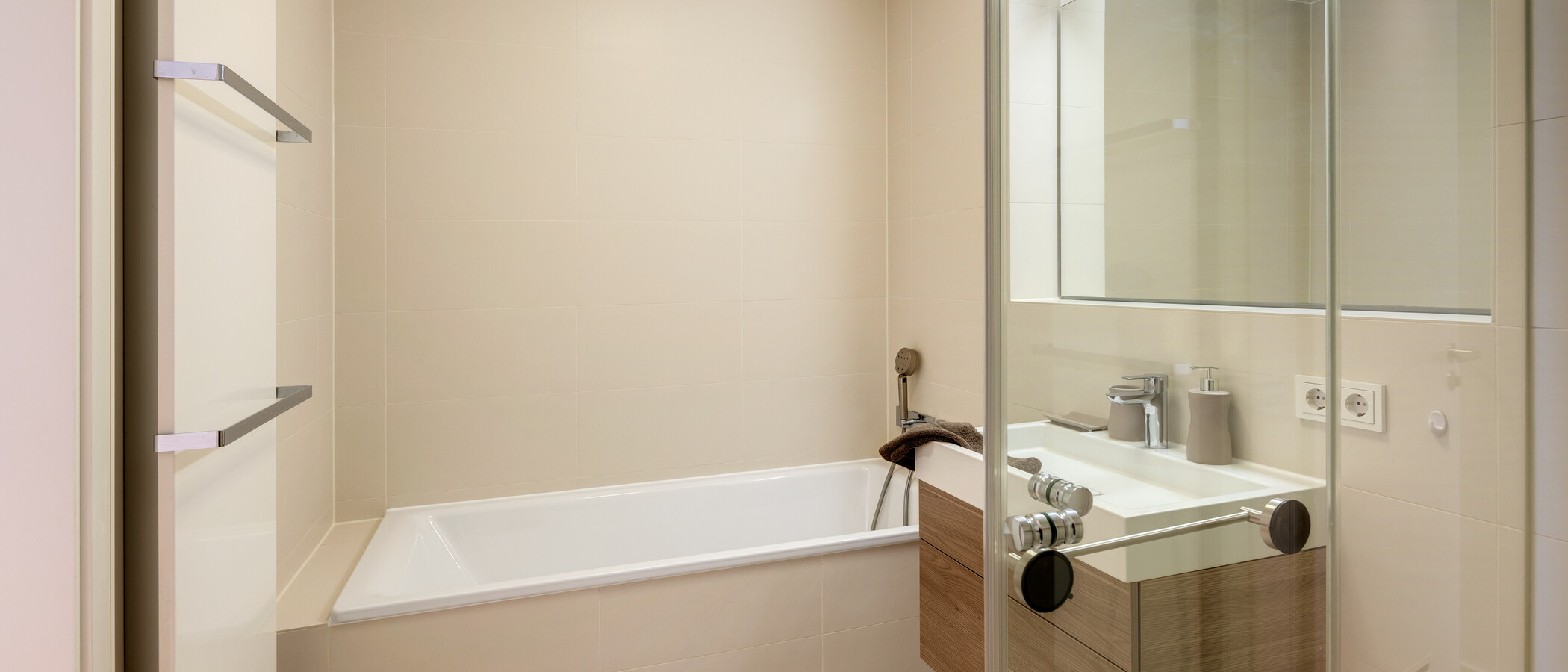 Wohnung München Nymphenburg 02 1. Badezimmer 10628
