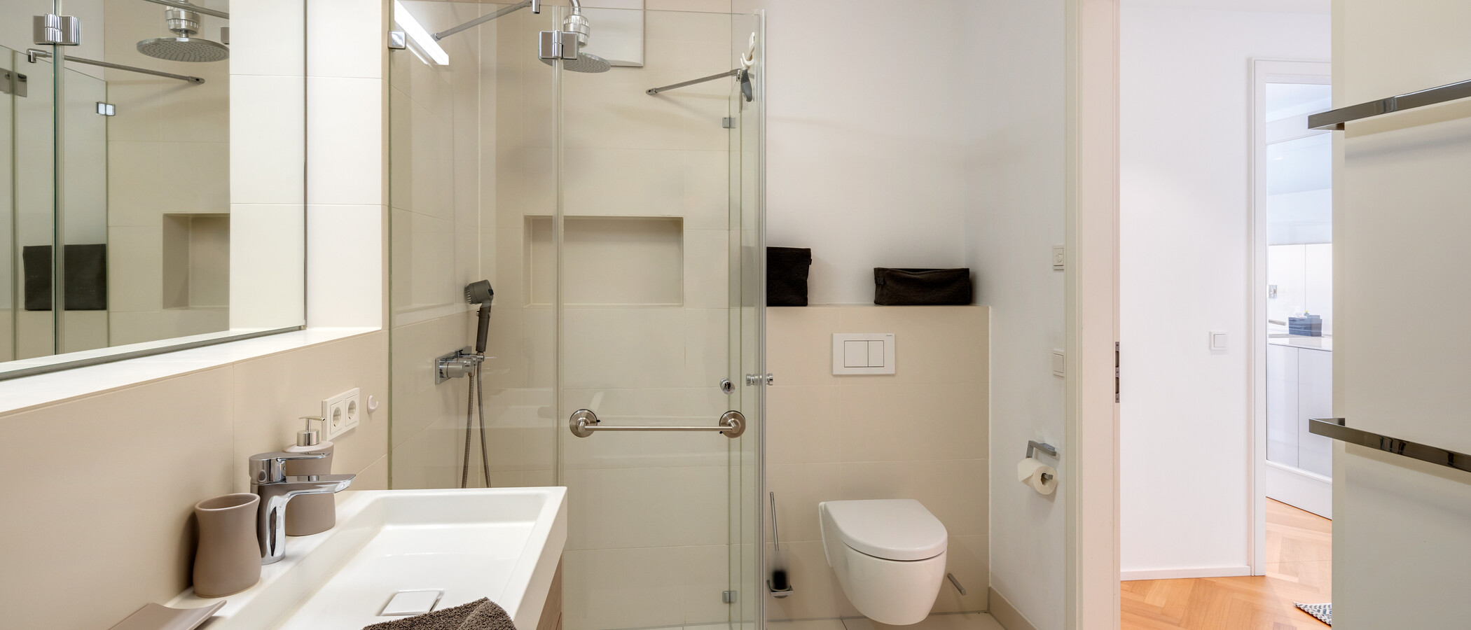 Wohnung München Nymphenburg 03 1. Badezimmer 10628