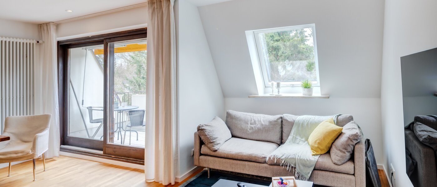 Dachgeschosswohnung München Trudering 02 Wohnbereich 10634