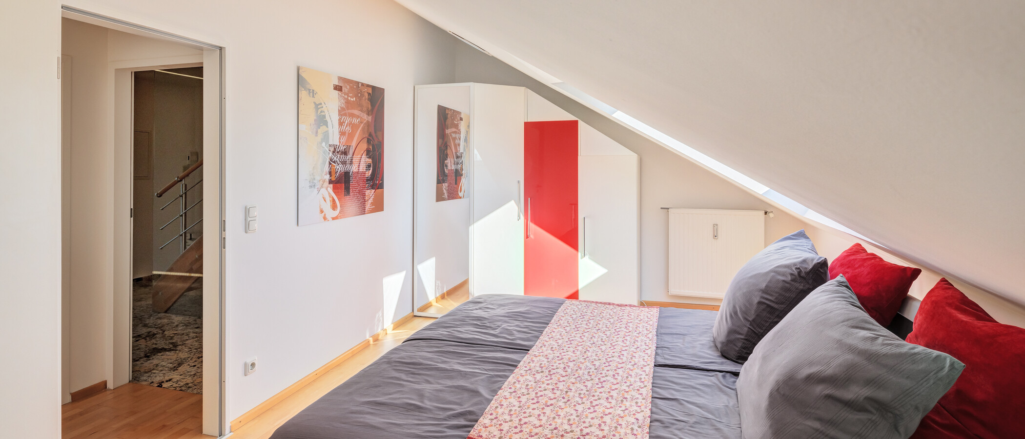 Dachgeschosswohnung Gräfelfing 03 1. Schlafzimmer 10636
