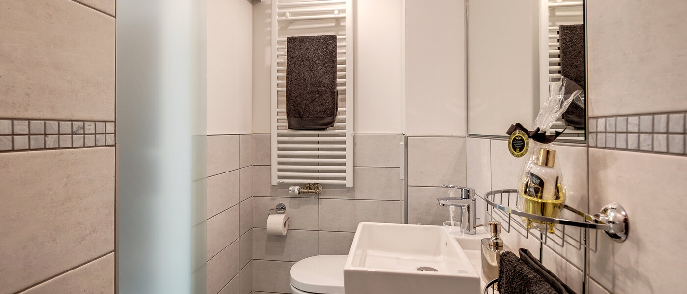 Wohnung München Lochhausen 01 Badezimmer 10673