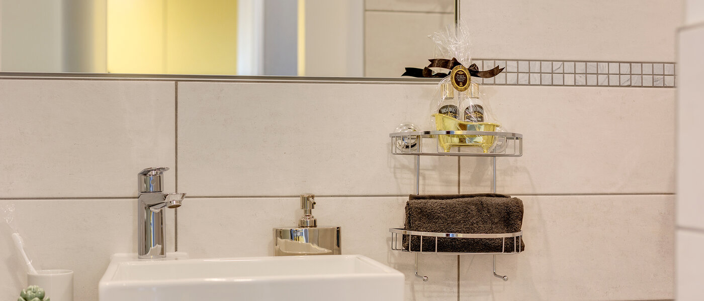 Wohnung München Lochhausen 03 Badezimmer 10673