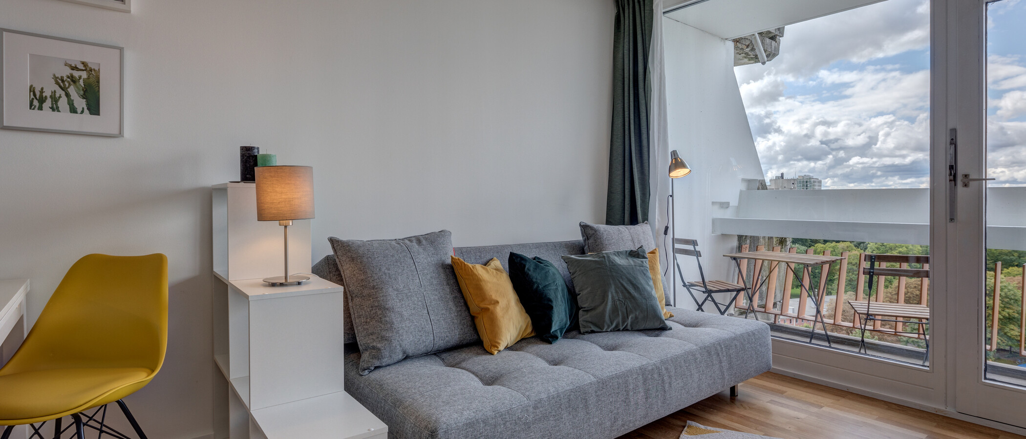 Apartment München Schwabing-Nord (zw. Leopoldstraße & Englischen Garten) 02 Wohnen 10753
