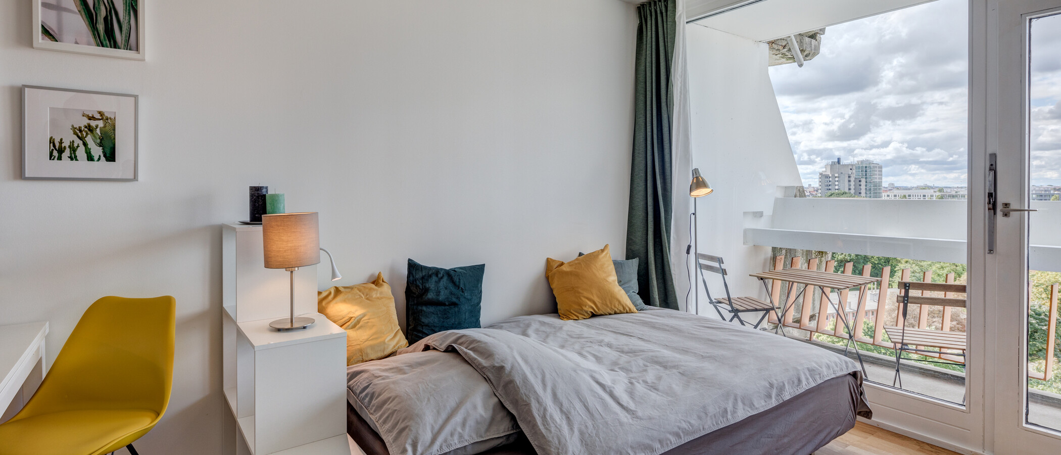 Apartment München Schwabing-Nord (zw. Leopoldstraße & Englischen Garten) 01 Schlafen 10753
