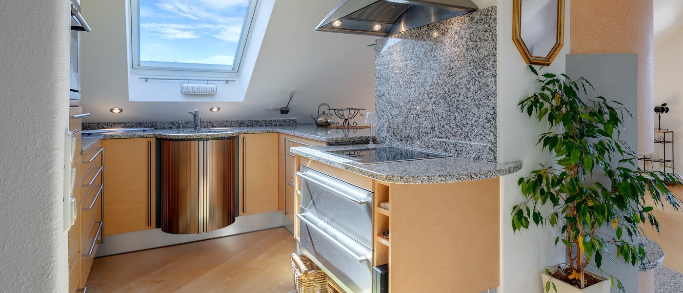Dachgeschosswohnung Neubiberg 02 Küche 10767
