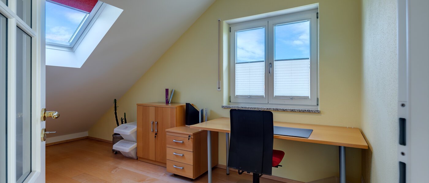 Dachgeschosswohnung Neubiberg 01 2. Schlafzimmer	 10767