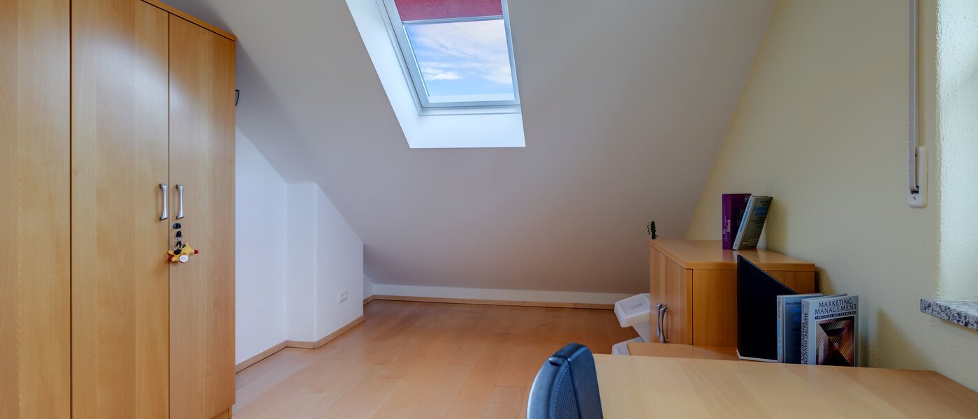 Dachgeschosswohnung Neubiberg 02 2. Schlafzimmer	 10767