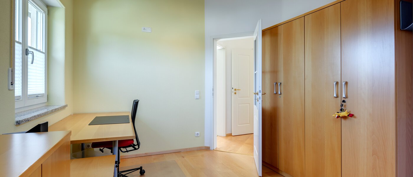 Dachgeschosswohnung Neubiberg 03 2. Schlafzimmer	 10767