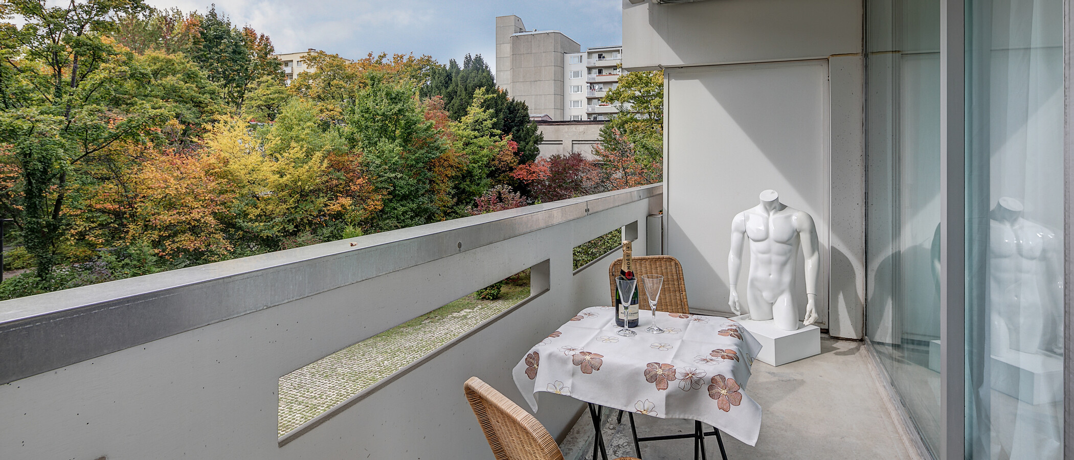 Wohnung München Neuhausen 01 Balkon 10774