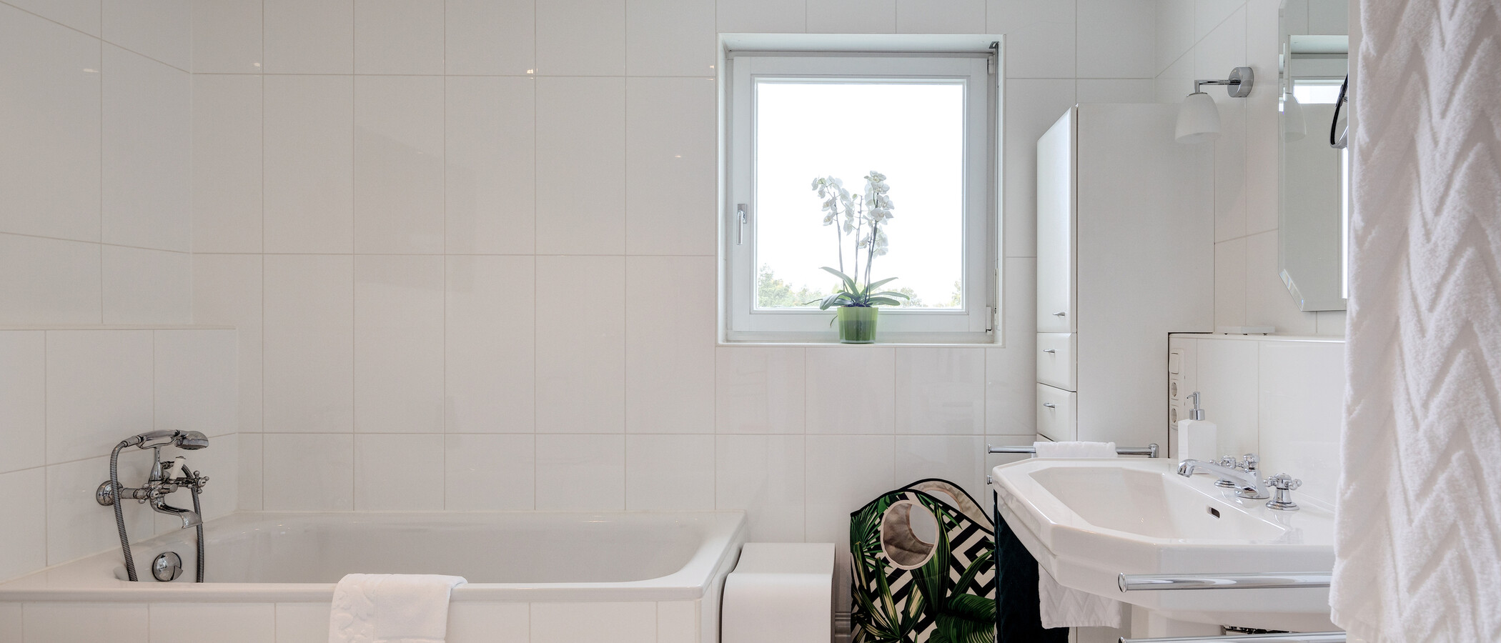 Dachterrassenwohnung München Bogenhausen 02 Badezimmer 10781