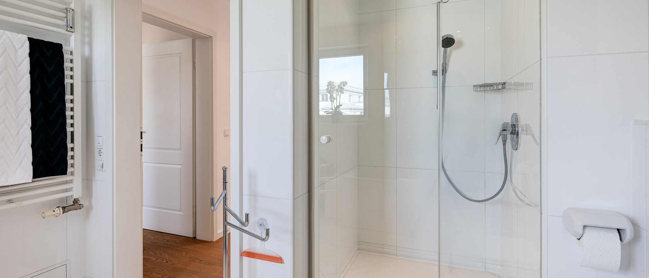 Dachterrassenwohnung München Bogenhausen 04 Badezimmer 10781