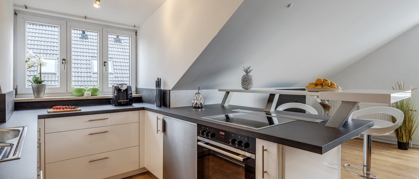 Dachgeschosswohnung München Denning 02 Küche 10809