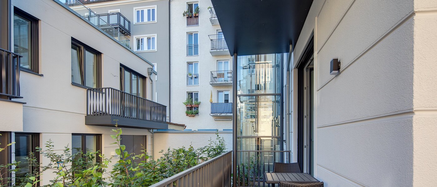 Wohnung München Maxvorstadt - Rund um den Josephplatz 02 Balkon 10863