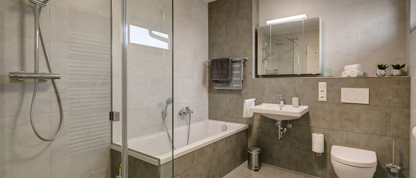 Wohnung Grasbrunn 01 Badezimmer 10864