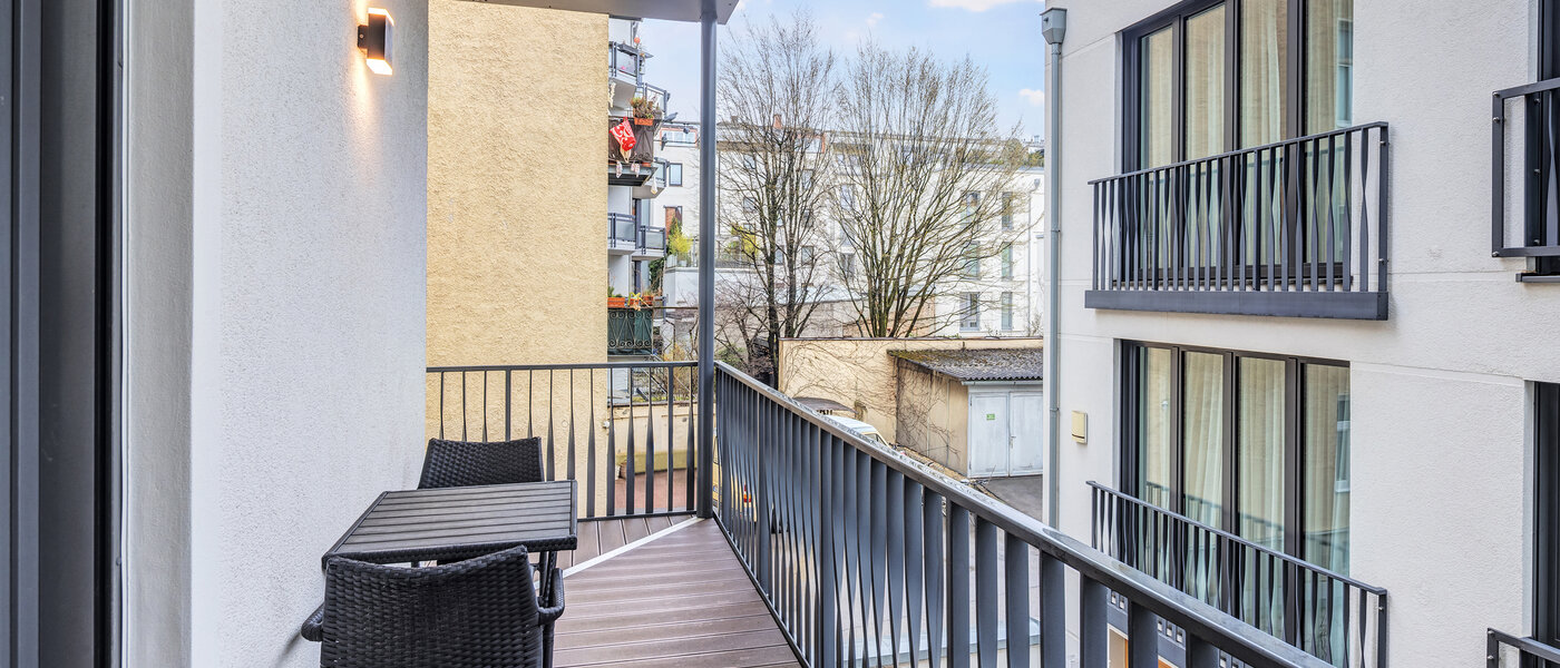 Wohnung München Maxvorstadt - Rund um den Josephplatz 01 Balkon 10866