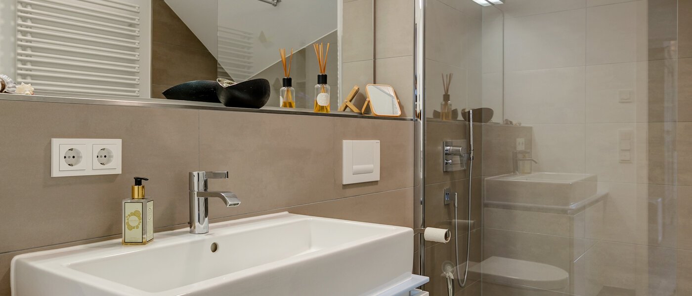 Galeriewohnung München Maxvorstadt 01 Badezimmer 10881