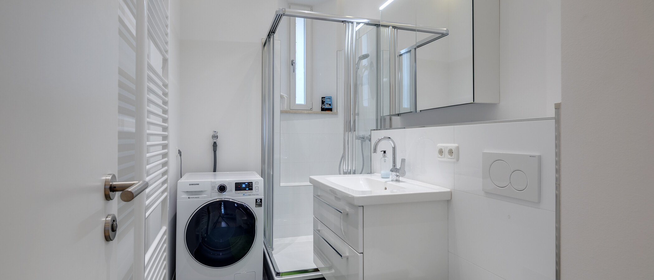 Wohnung München Glockenbachviertel 01 Badezimmer 10946