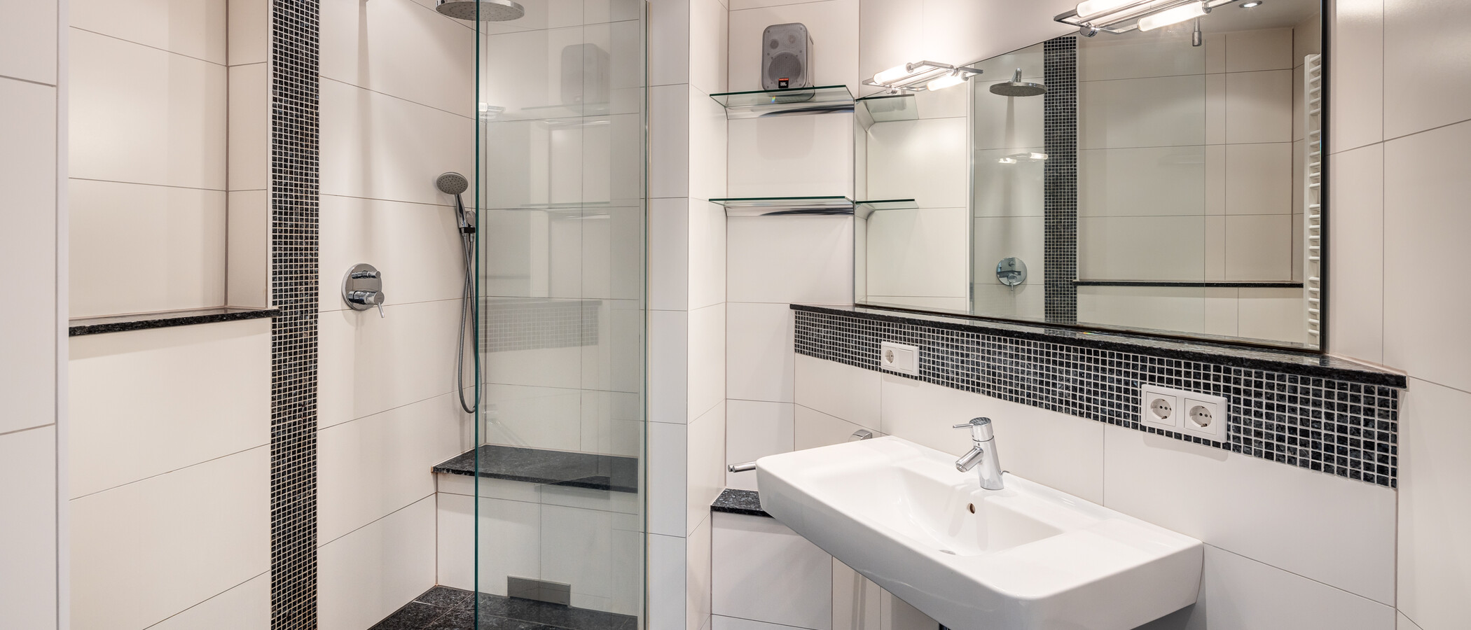 Wohnung Ismaning 01 Badezimmer 10988