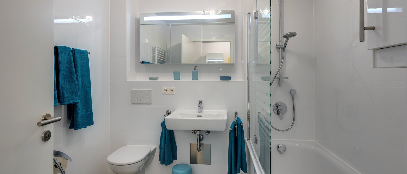 Wohnung München Freiham 01 Badezimmer 10990