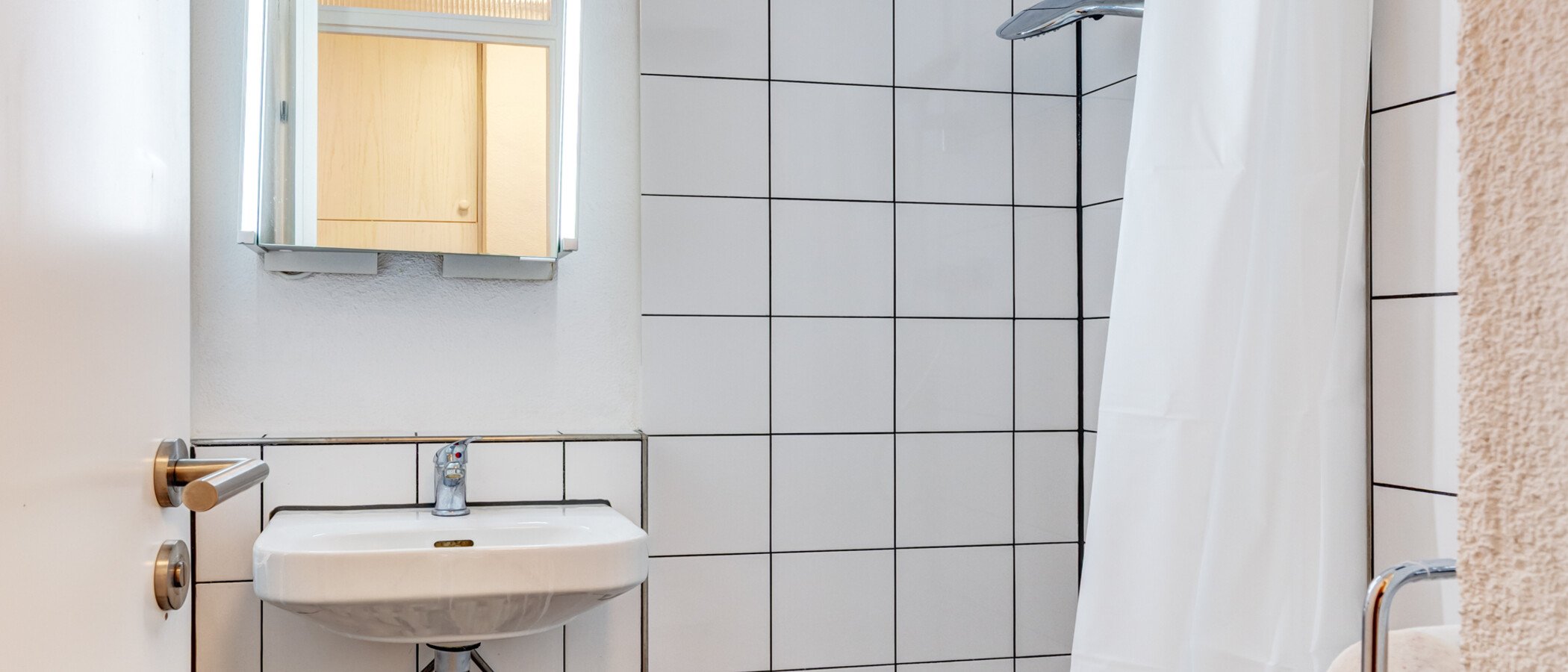 Apartment München Schwanthalerhöhe 01 Badezimmer 11013