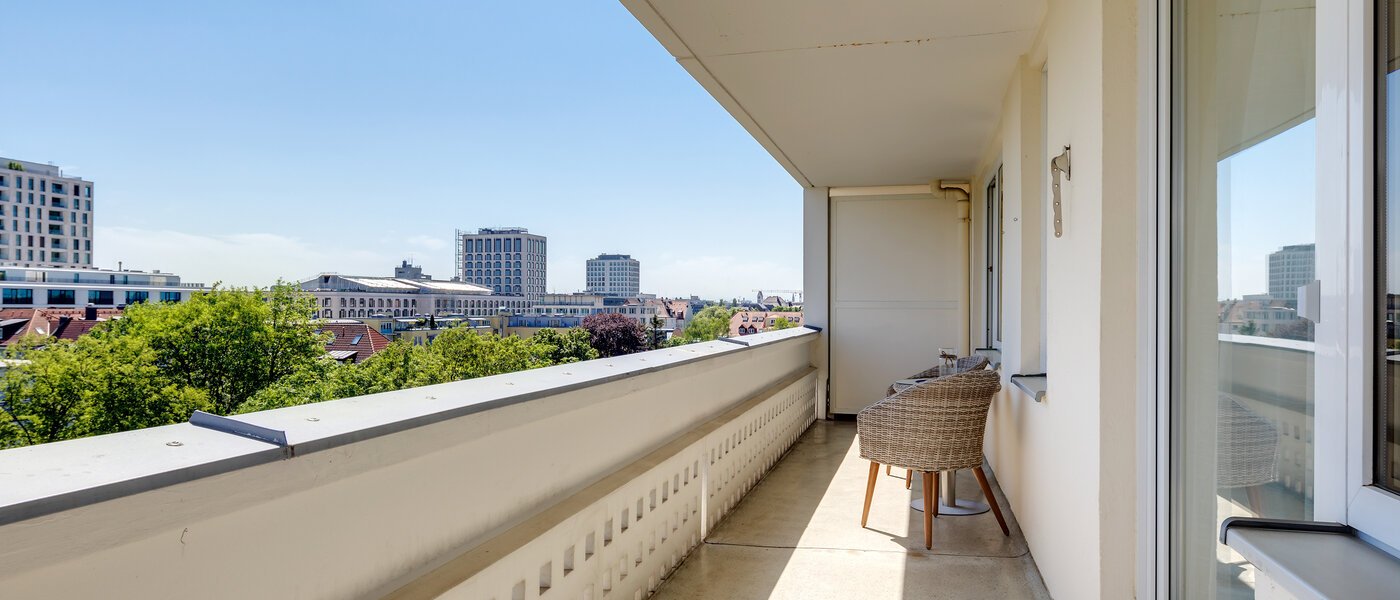 Wohnung München Schwabing (links der Leopoldstraße) 01 Balkon 11029