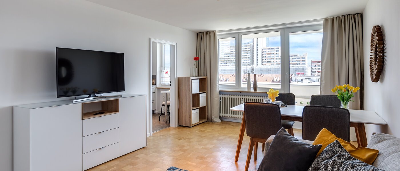 Wohnung München Schwabing (links der Leopoldstraße) 05 Wohnzimmer 11029