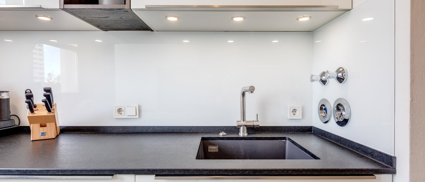 Dachterrassenwohnung München Arabellapark 02 Küche 11226