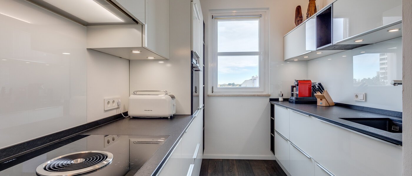 Dachterrassenwohnung München Arabellapark 03 Küche 11226