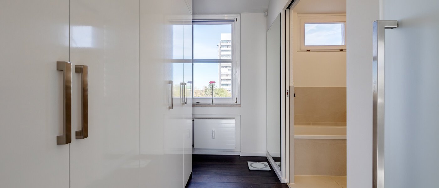 Dachterrassenwohnung München Arabellapark 02 Flur/Gang 11226