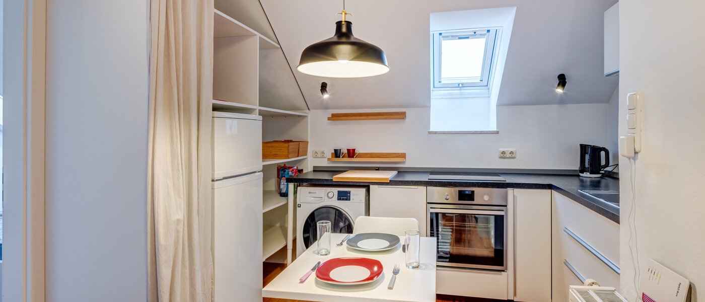 Dachterrassenwohnung München Schwabing-Nord (zw. Leopoldstraße & Englischen Garten) 01 Küche 11235