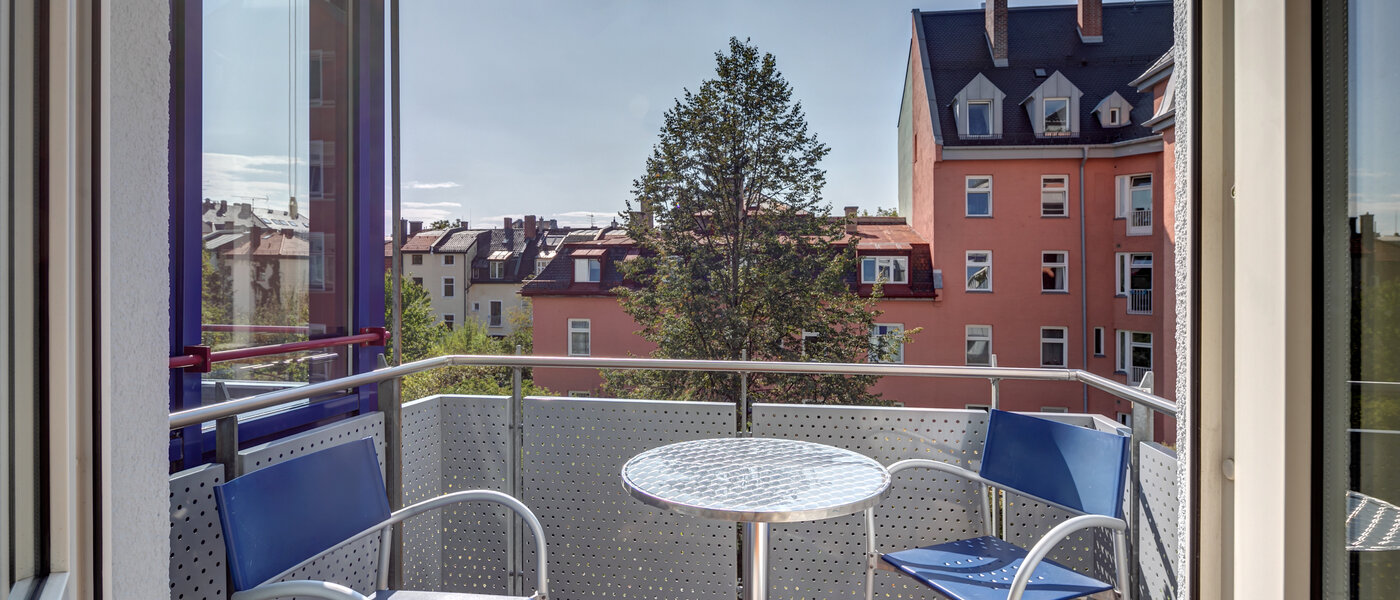 Wohnung München Neuhausen 01 Balkon 11252