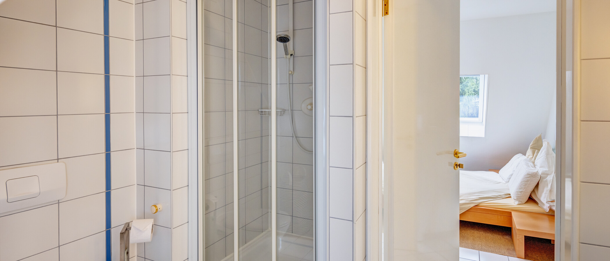 Dachterrassenwohnung München Menterschwaige 02 2. Badezimmer 11267