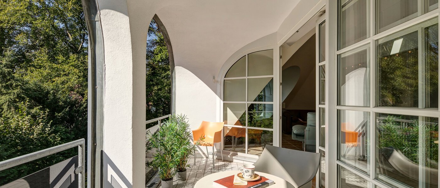 Dachterrassenwohnung München Menterschwaige 01 Balkon 11267