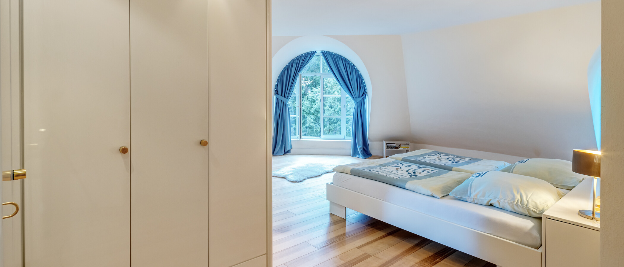 Dachterrassenwohnung München Menterschwaige 01 1. Schlafzimmer 11267