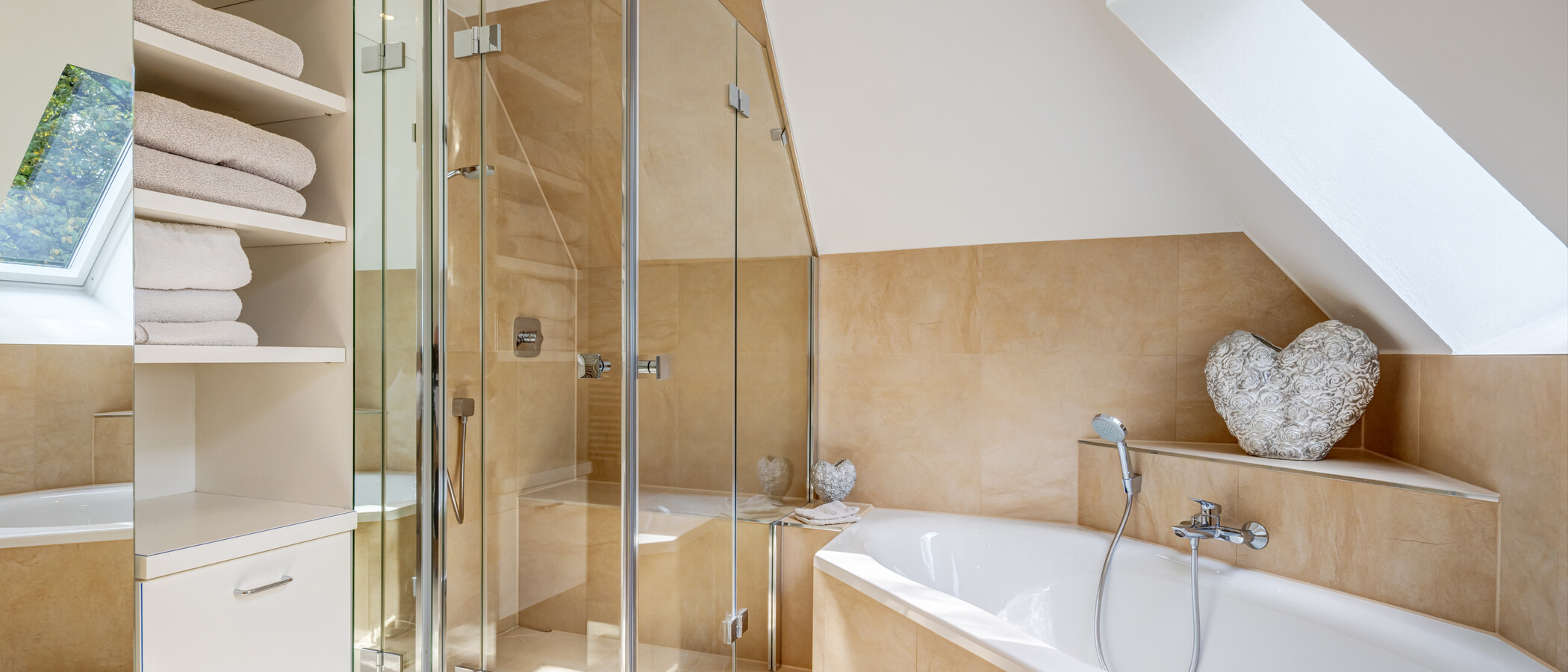 Dachterrassenwohnung München Menterschwaige 03 1. Badezimmer 11267