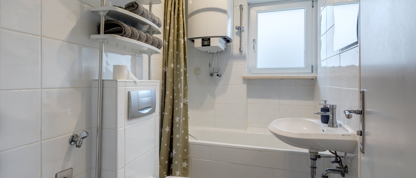 Wohnung Ottobrunn 01 Badezimmer 11332