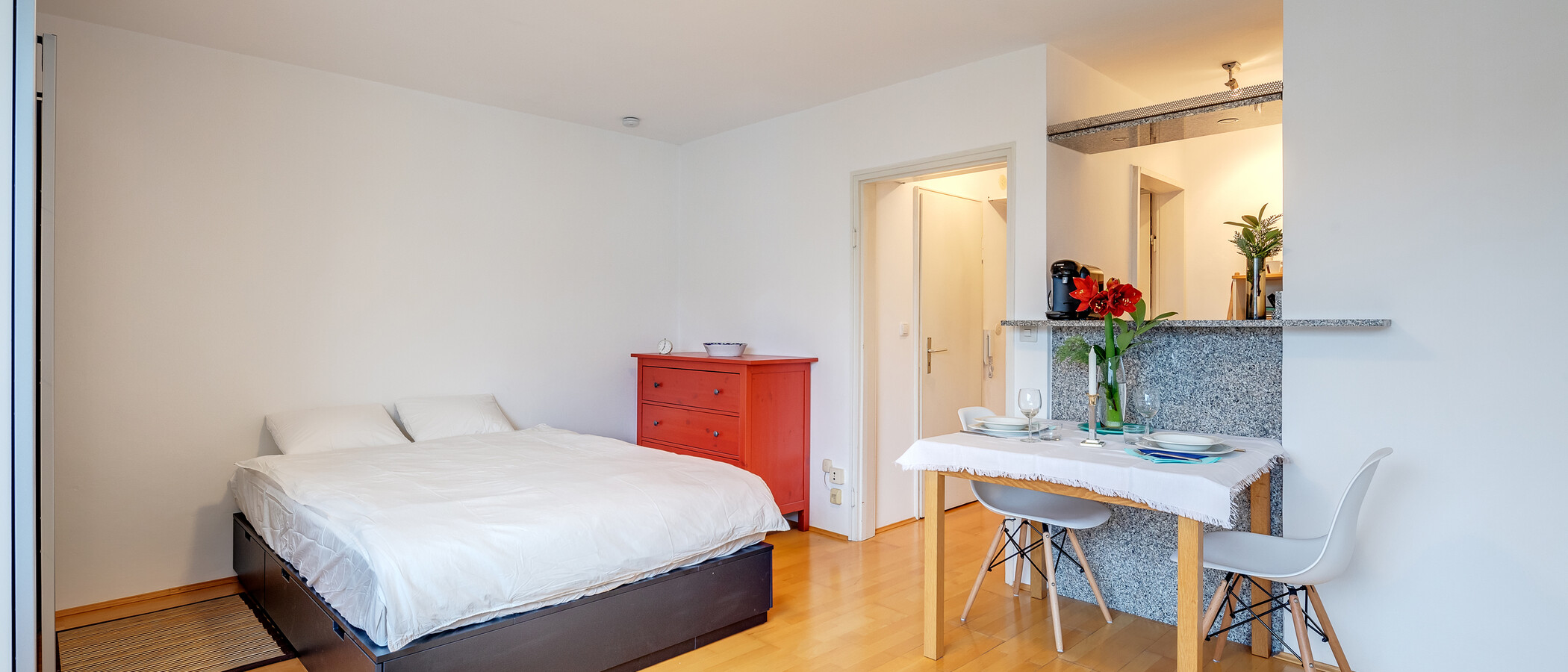 Apartment München Schwabing-West (rund um den Hohenzollernplatz) 03 Wohnbereich 11346