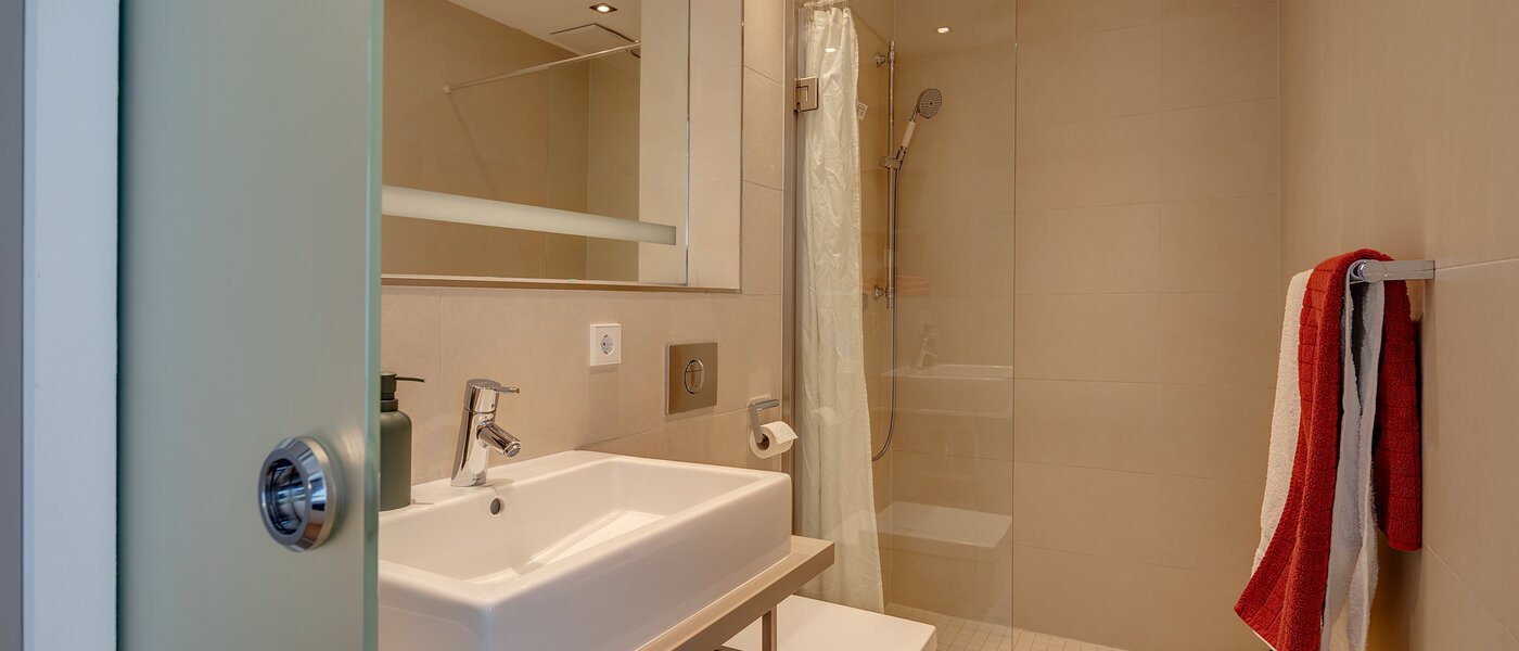 Apartment München Bogenhausen 01 Badezimmer 11603