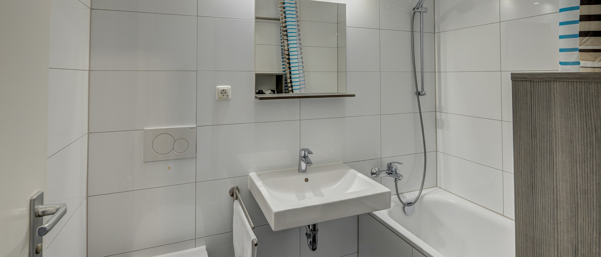 Wohnung München Olympiadorf 01 Badezimmer 11620