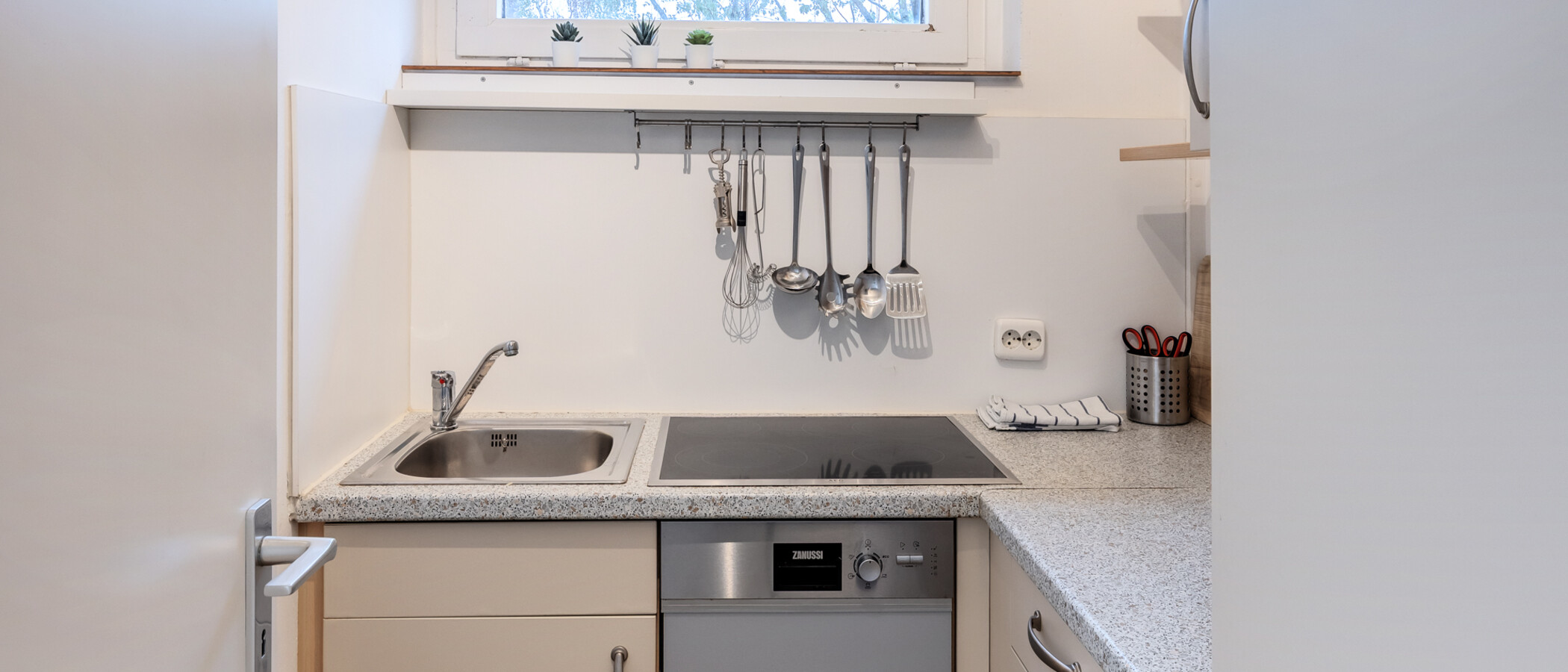 Wohnung München Milbertshofen 01 Küche 11650