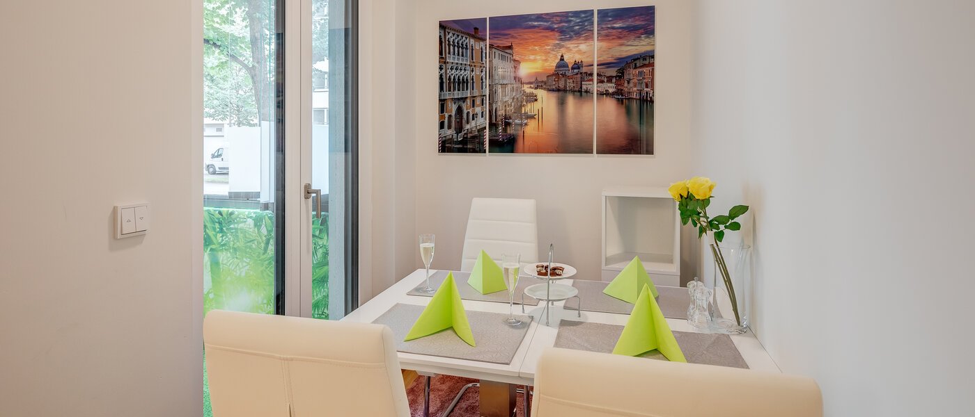 Wohnung München Bogenhausen 01 Essbereich 11684