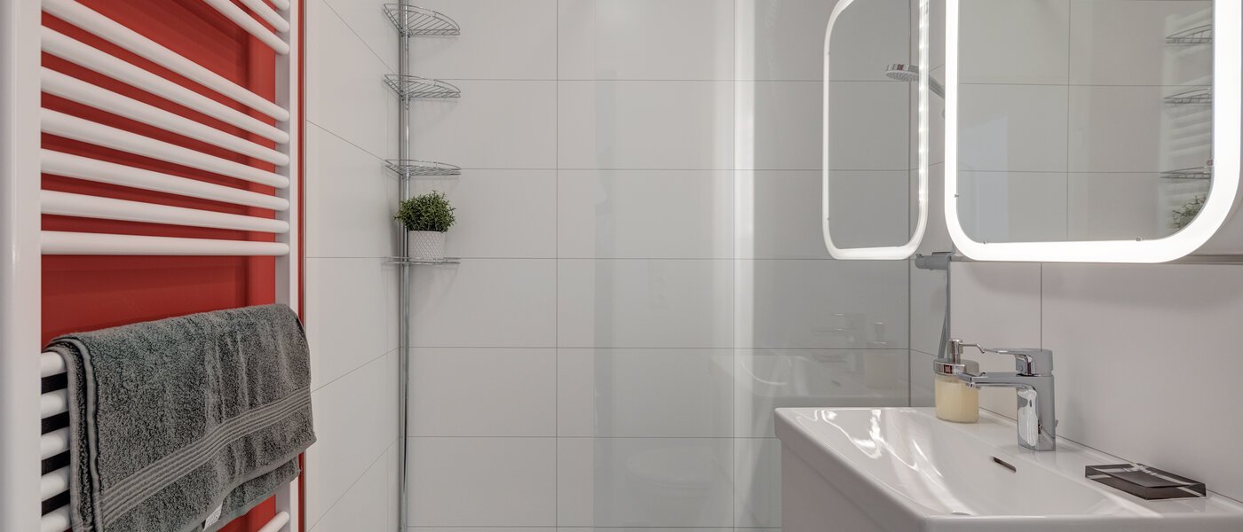 Wohnung Gauting 02 Badezimmer 11690