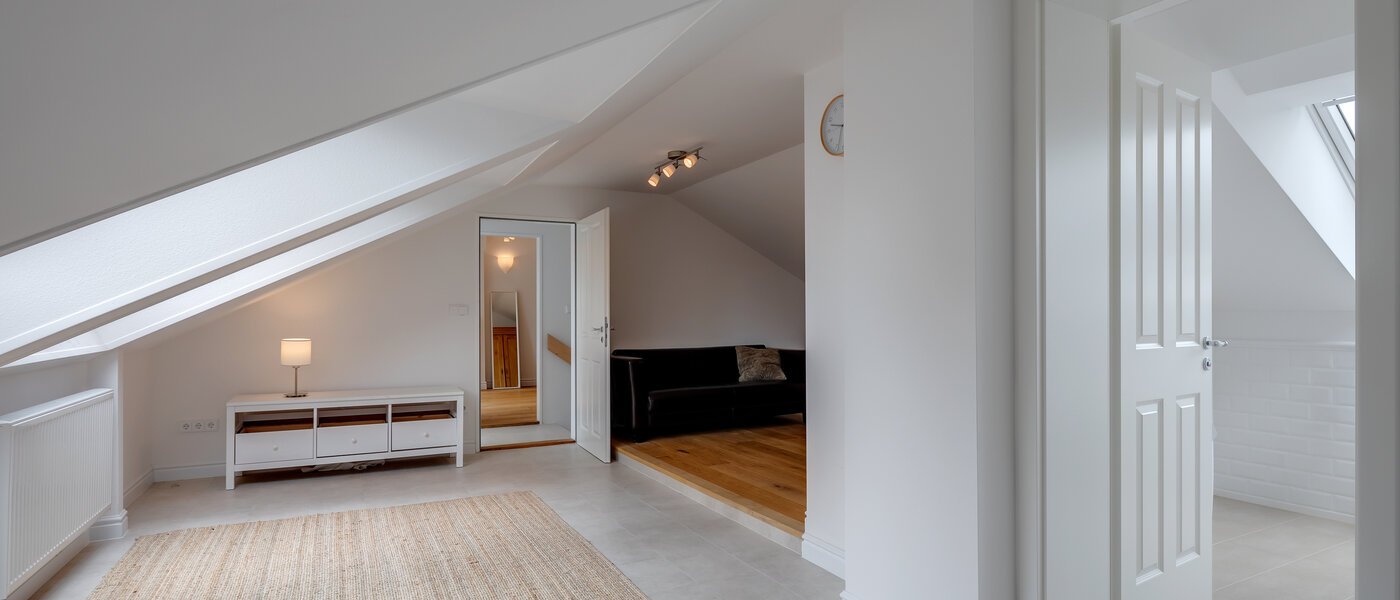 Dachgeschosswohnung Feldafing Tutzing 01 Wohnbereich 11697