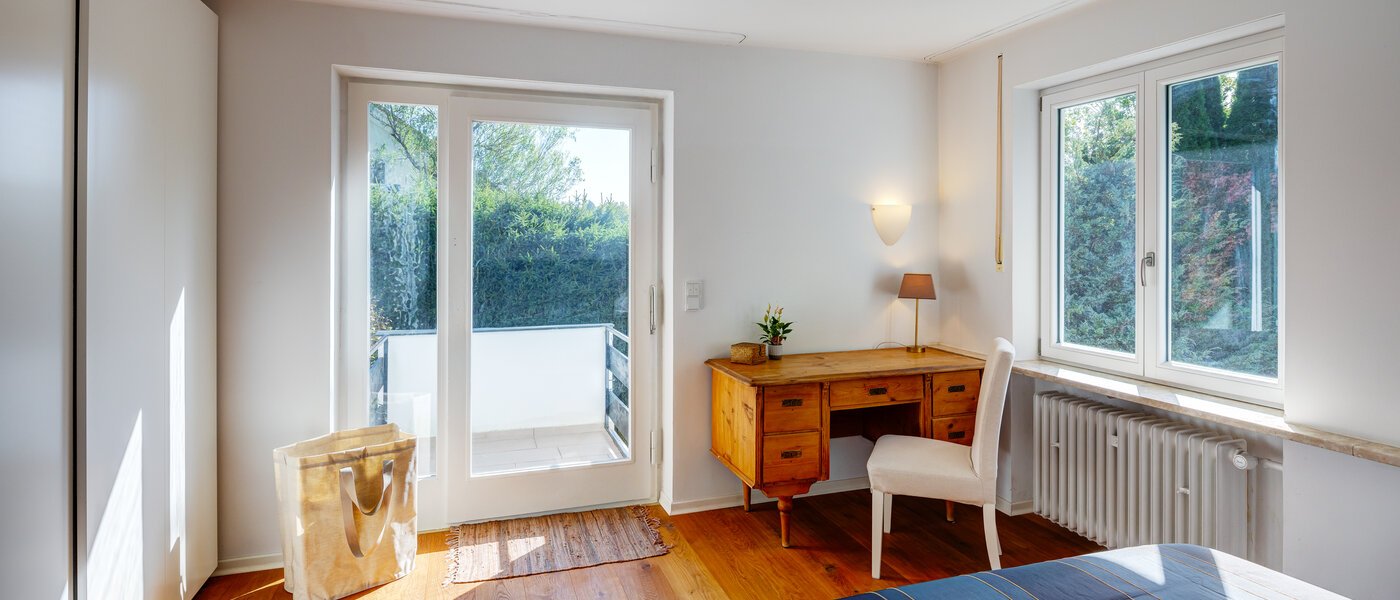 Gartenwohnung Feldafing 03 1. Schlafzimmer 11698