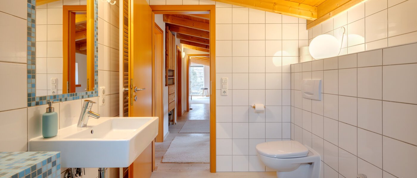 Einfamilienhaus München Fasanerie 02 1. Badezimmer 11740