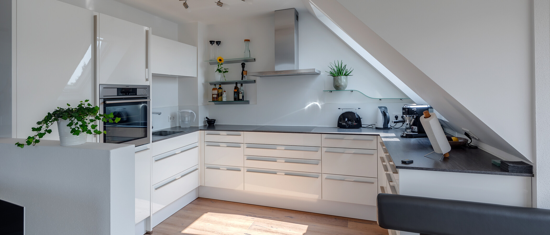 Dachgeschosswohnung München Großhadern 01 Küche 11784