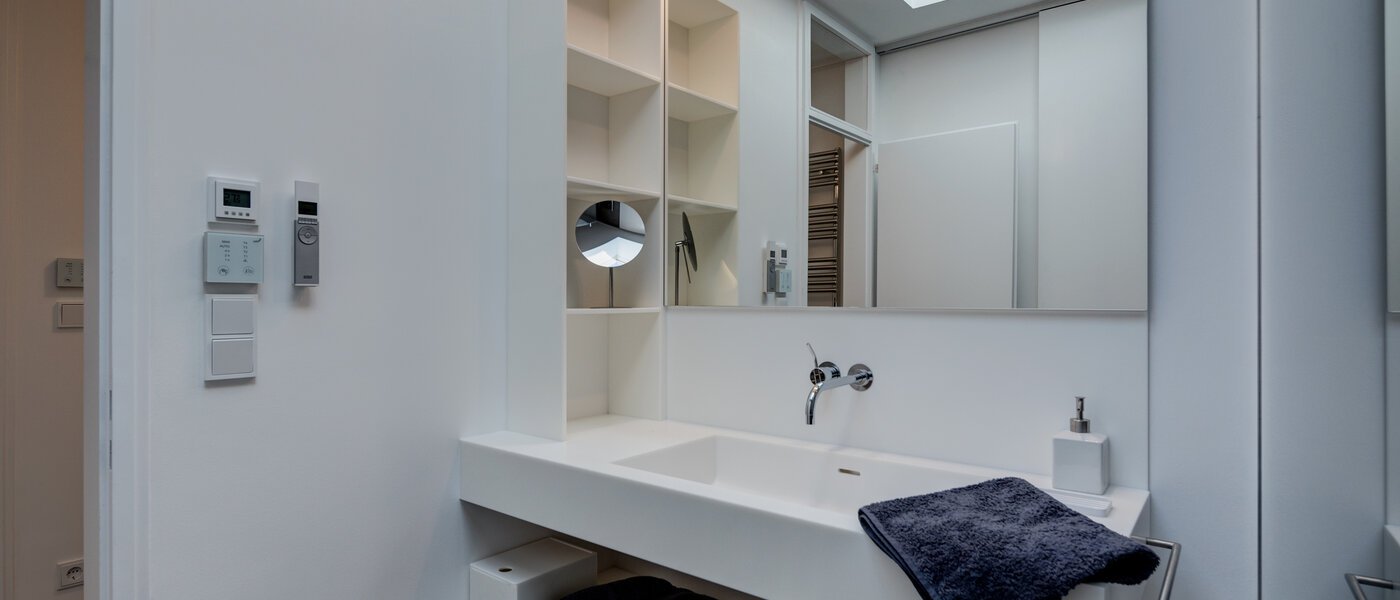 Dachterrassenwohnung München Westpark 04 Badezimmer 11808