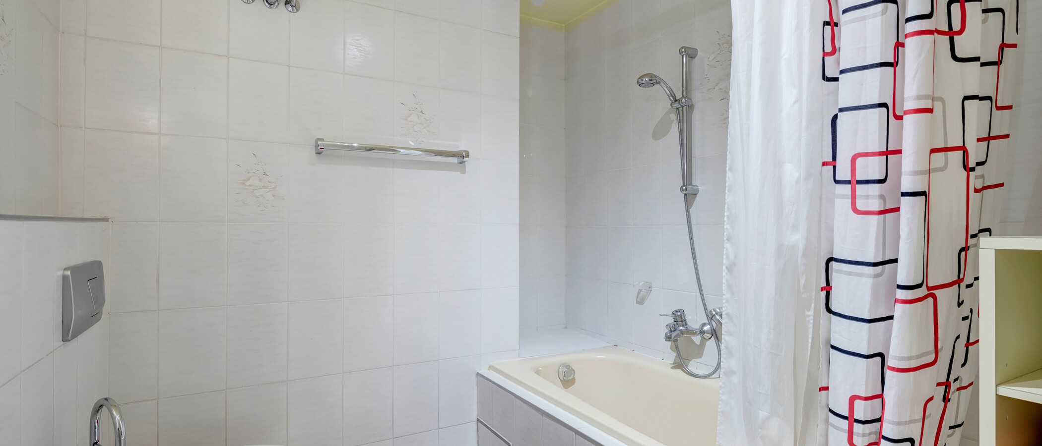 Reihenmittelhaus München Moosach 02 2. Badezimmer 11852