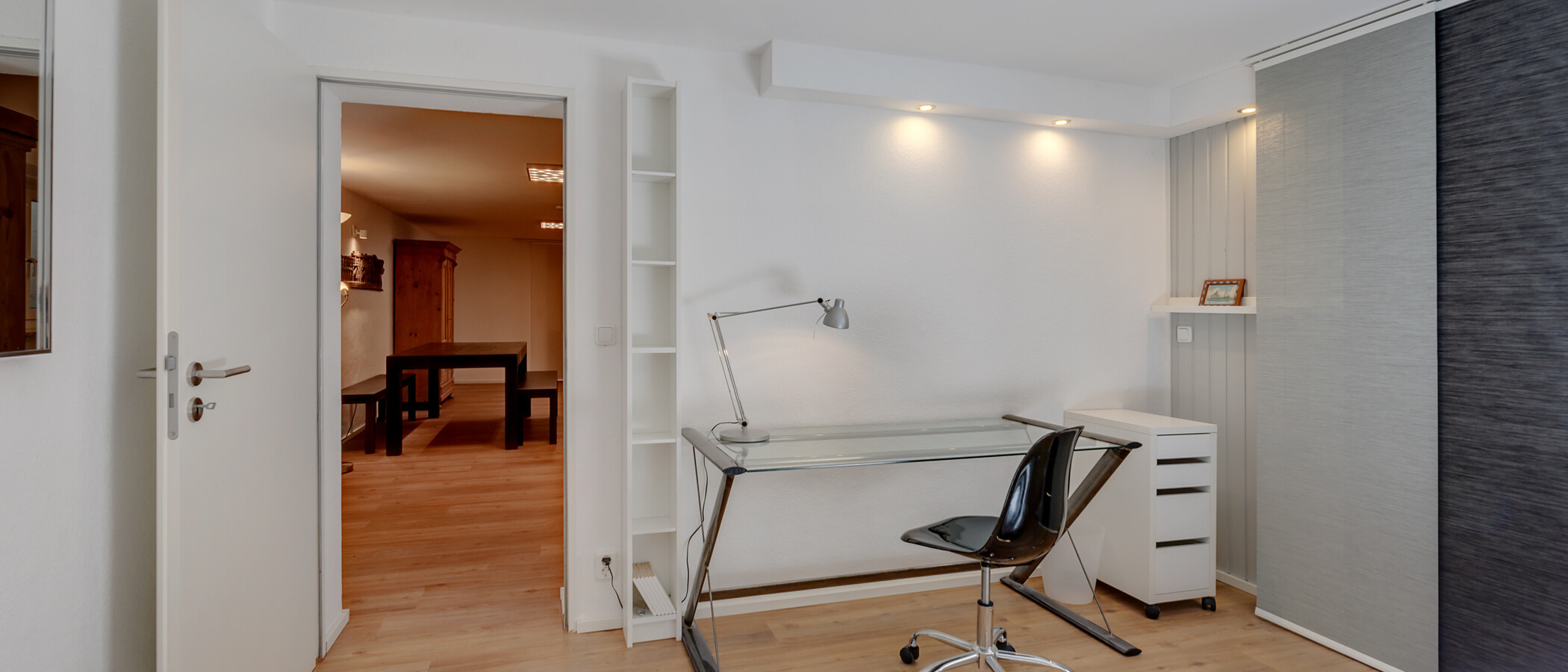 Bungalow Germering 03 2. Schlafzimmer	 11857